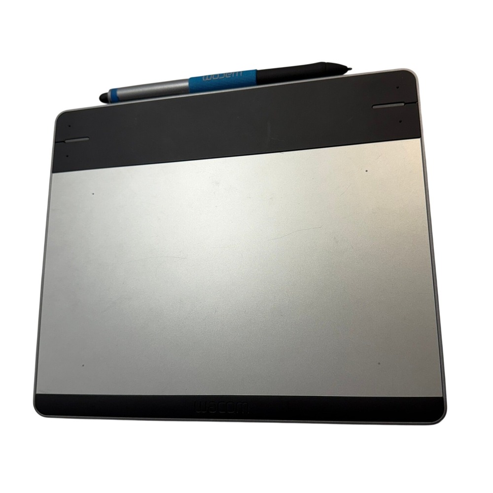 Wacom Intuos Pen and Touch Small CTH-480 Graphics Tablet with Stylus Silver